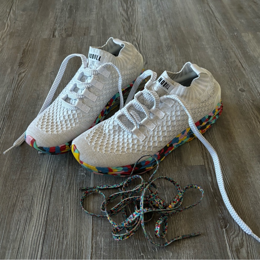 NWT NOBULL Wild Knit Runner Shoes White 8 39
